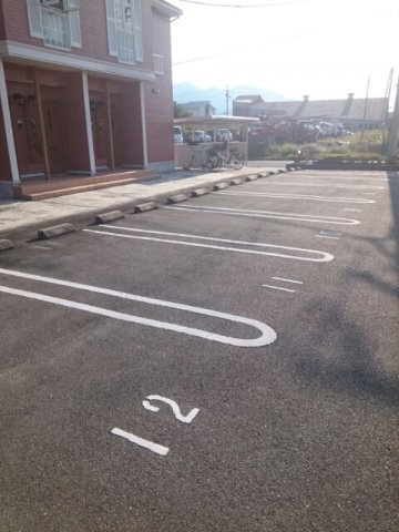 リバティハウス黒川Ⅰの駐車場