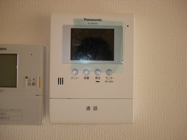 クローバーのセキュリティ|カメラ付インターホン