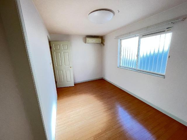 サンライズの内装|洋室