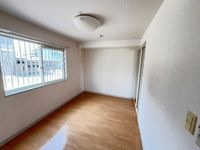 エターナルの居間・リビング