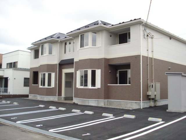 ラ・カンパネラ　Ｂの駐車場|外観写真（昼）