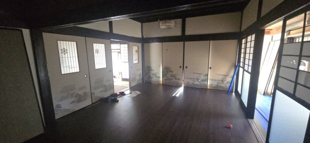 富津市田倉　中古戸建の内装|手を加えながら仕上げる楽しさが残ります。