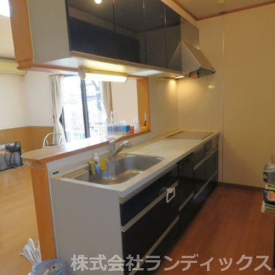 【キッチン】 | 昭島市上川原町１丁目　中古戸建 | 対面式キッチンにはＩＨクッキングヒーターと食洗器があります♪