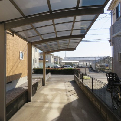 【駐車場】 | 昭島市上川原町１丁目　中古戸建 | カースペース2台分あり（※車種によります）