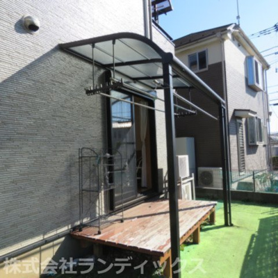 【庭】 | 昭島市上川原町１丁目　中古戸建 | リビングから出れる物干しスペース♪