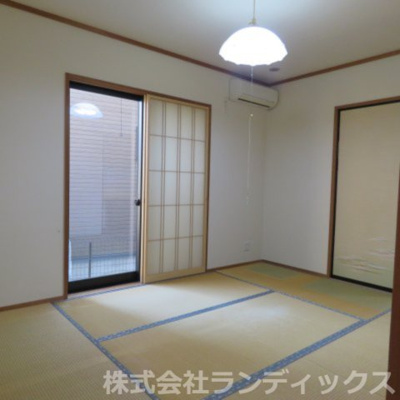 【和室】 | 昭島市上川原町１丁目　中古戸建 | 押入れと床の間のある和室は約７．２帖♪