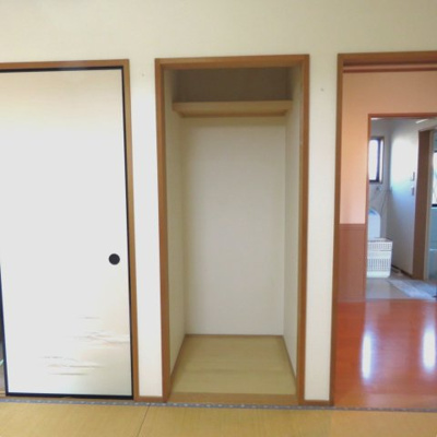 【和室】 | 昭島市上川原町１丁目　中古戸建 | 押入れと床の間のある和室は約７．２帖♪