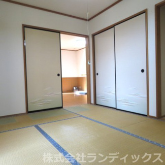 【和室】 | 昭島市上川原町１丁目　中古戸建 | 押入れと床の間のある和室は約７．２帖♪