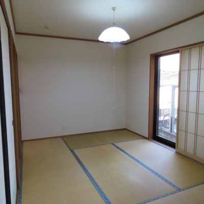 【和室】 | 昭島市上川原町１丁目　中古戸建 | 押入れと床の間のある和室は約７．２帖♪