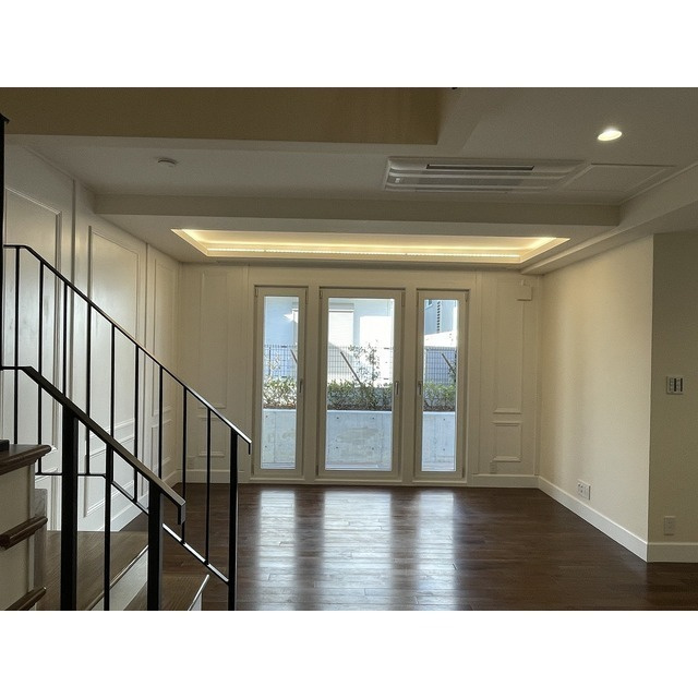 ブリランテ苦楽園口の居間・リビング