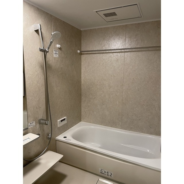 ブリランテ苦楽園口の浴室