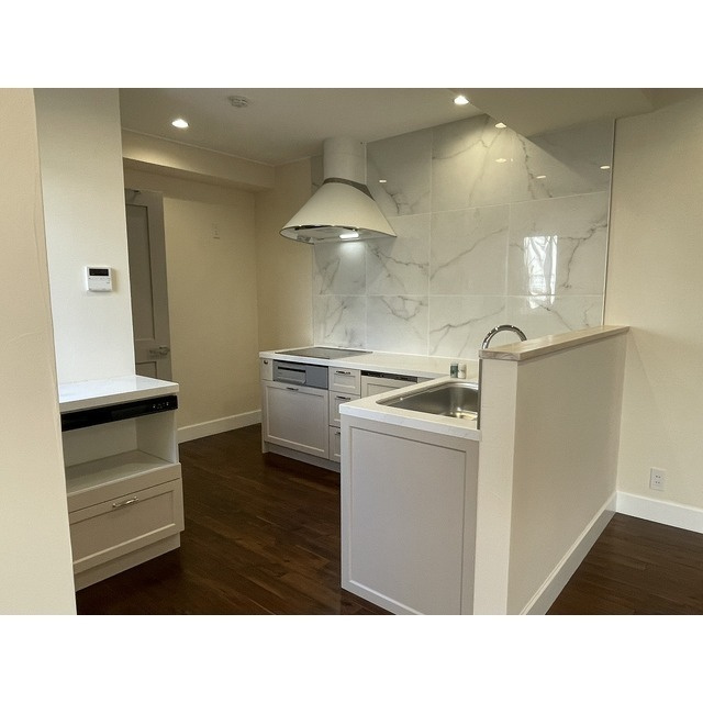 ブリランテ苦楽園口のキッチン