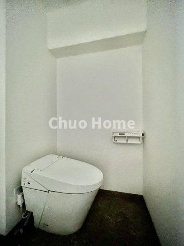 リレント第2三ノ輪のトイレ|【トイレ】温水洗浄便座機能付きトイレ。温水洗浄便座は清潔にお使いいただくための大切なアイテムです。