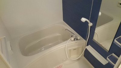 【浴室】 | ウエスト　カーサ | お風呂です