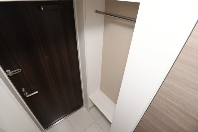 サヴォイ　ル・プルミエ　パリエ　3階の収納|別号室のものになります。現状優先。