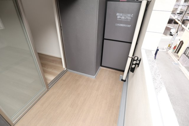 サヴォイ　ル・プルミエ　パリエ　3階のバルコニー|別号室のものになります。現状優先。