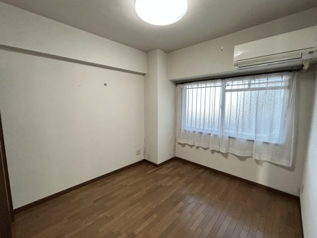 リッチド阿南2の洋室