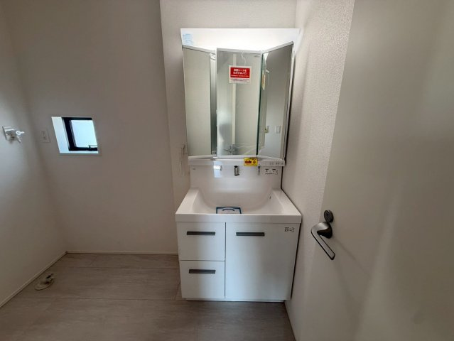 ★★糸満市喜屋武－１号棟（全２棟）の独立洗面台|独立洗面台です