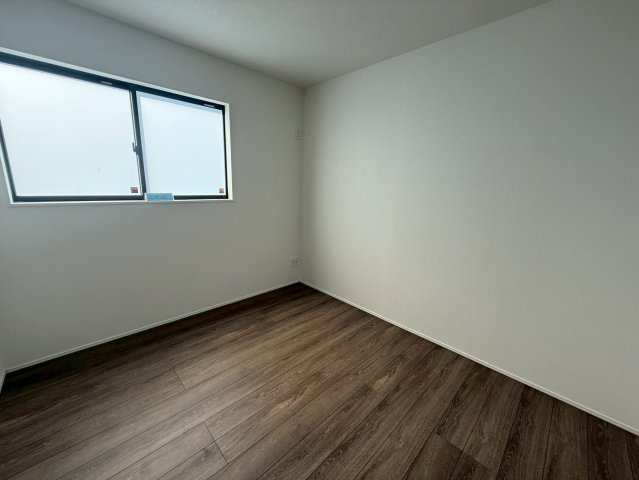 ★★糸満市喜屋武－１号棟（全２棟）の洋室|コンパクトで使いやすい洋室です