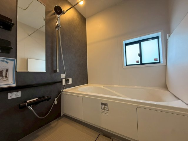 ★★糸満市喜屋武－2号棟（全２棟）の洋室|ゆったりした洋室です