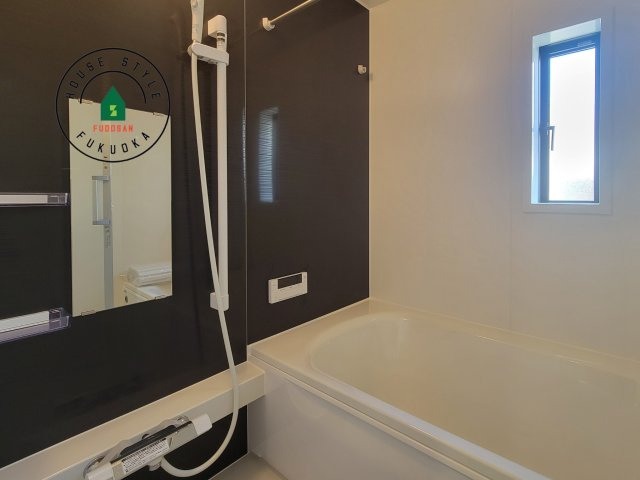 福岡市南区中尾2丁目第5-2棟（2号棟）の内観：施工例|浴室は一日の疲れを癒す場所だから、家族みんながゆったりできる快適設計。追い炊き機能付きオートバス。安定した温度で、いつでも快適に入浴できます。