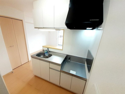 【キッチン】 | ベルムーンＡ | 現況優先となります。現地にて間取り・仕様等をお確かめ下さい。