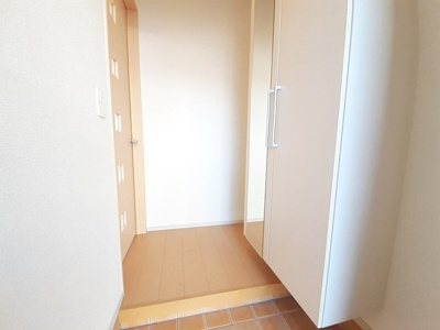 【玄関】 | ハーモニーガーデン小文字Ⅱ | シンプルで使いやすい玄関です