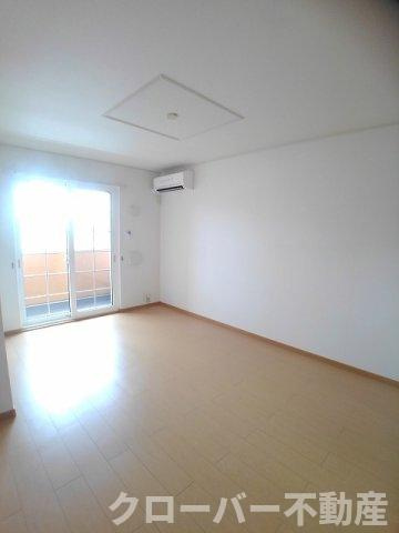 メゾン　ド　プロバンス　Ａの居間・リビング