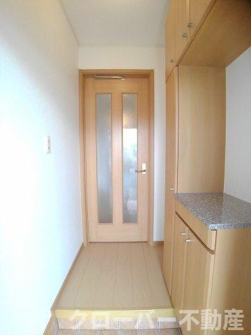 メゾン　ド　プロバンス　Ａの玄関