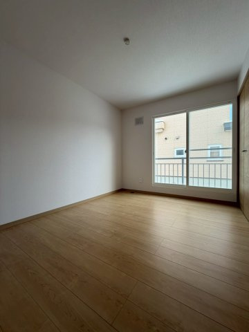 江別市文京台南町19-12の玄関