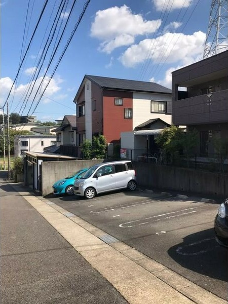 フィオーレTMの駐車場