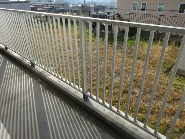 西新在家マンションのバルコニー