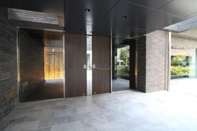 【エントランス】 | アルグラッド梅田WEST