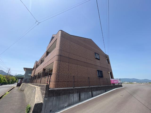 【外観】 | クレストールせいら | 外観写真（昼）