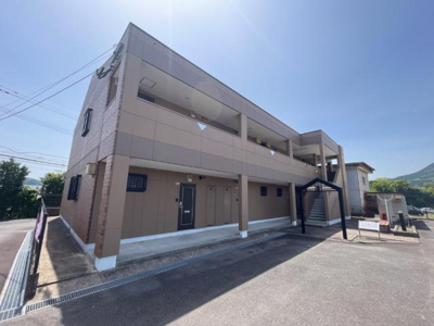 【外観】 | クレストールせいら | 外観写真（昼）