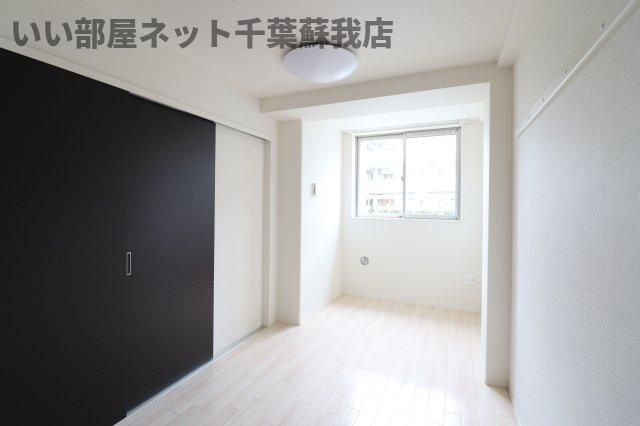 メルヴェール　コリーヌの寝室|使い勝手のいい寝室です