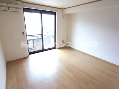 【寝室】 | ソレアードA