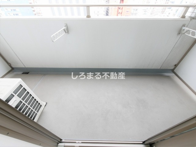 南堀江アパートメントシエロのバルコニー