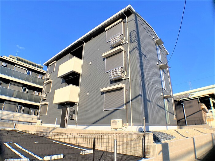 D-avance朝日　B棟の外観