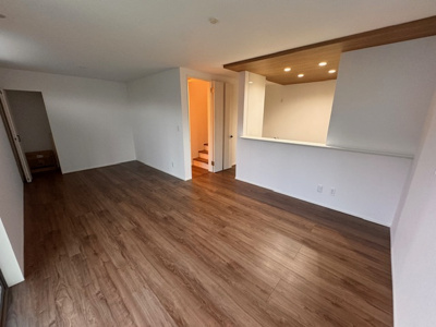 【居間・リビング】 | GRAFARE瀬戸市坂上町２棟【仲介手数料無料　幡山西小　幡山中】 | 今すぐのご案内可能です！→  0120-336-922　までお気軽にお問い合わせください。