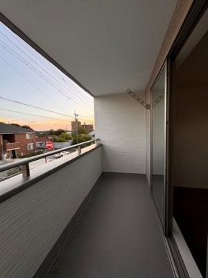 【バルコニー】 | GRAFARE瀬戸市坂上町２棟【仲介手数料無料　幡山西小　幡山中】 | 今すぐのご案内可能です！→  0120-336-922　までお気軽にお問い合わせください。