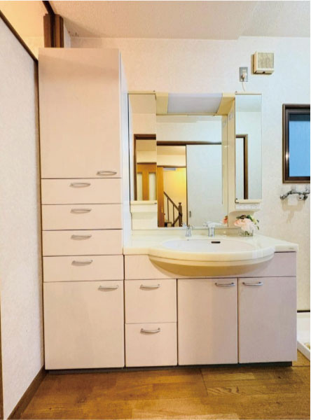 宮川筋2丁目の独立洗面台