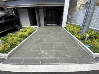 【エントランス】 | GENOVIA大阪大正