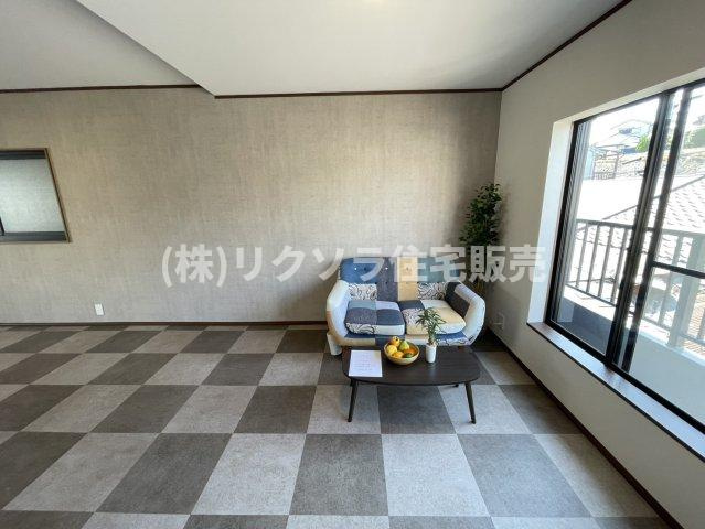 渚栄町　中古一戸建てのキッチン|LDK16.3帖
■物件内覧・資金計画相談・住宅ローン相談、リフォーム相談、お問合せ受付中■
※当日・翌日のご内覧、ご相談はお電話でのお問合せがスムーズです！