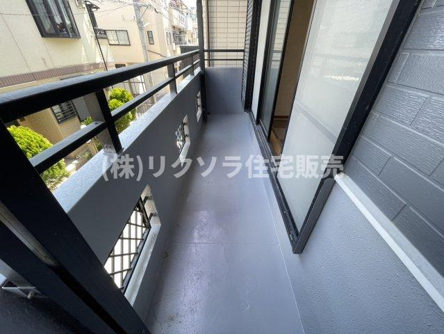 渚栄町　中古一戸建てのバルコニー|■物件内覧・資金計画相談・住宅ローン相談、リフォーム相談、お問合せ受付中■
※当日・翌日のご内覧、ご相談はお電話でのお問合せがスムーズです！