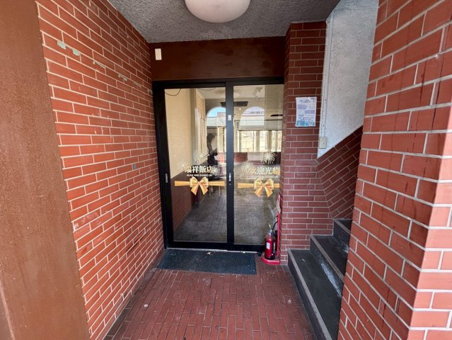 高洲ビルの玄関|入り口