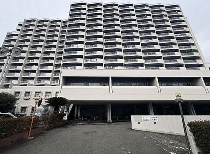 【外観】 | ご自宅から現地まで、当社スタッフがお車にて、「お迎え・お送り」をしております。ぜひお気軽にお問い合わせくださいませ♪