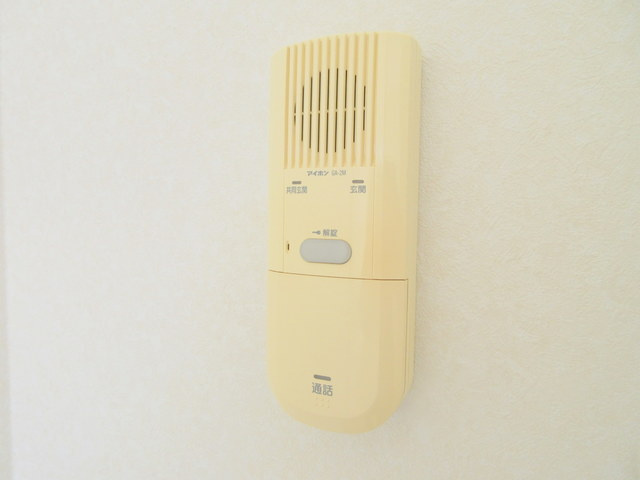 サンセットコートのエントランス|★オートロックエントランス★