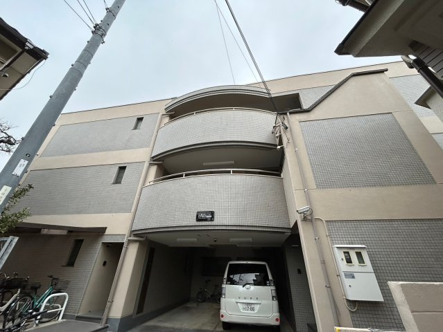 PAO南桜塚の外観