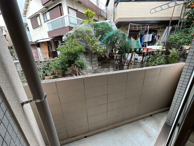 PAO南桜塚のバルコニー